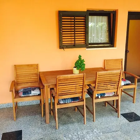 Holiday Apartment *